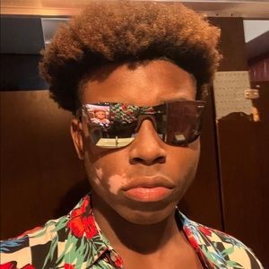 Meet your Posher, Juvyan